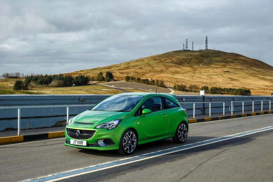  Vauxhall Corsa VXR 2015 года  (фото 13 из 37)